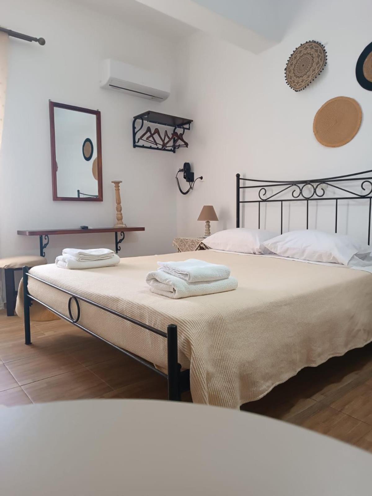 Pension Ilias - Chora Amorgos Aparthotel Exterior photo