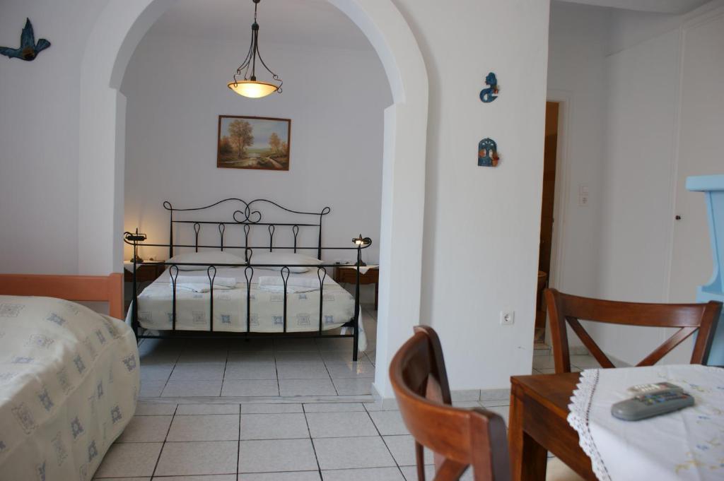 Pension Ilias - Chora Amorgos Aparthotel Exterior photo